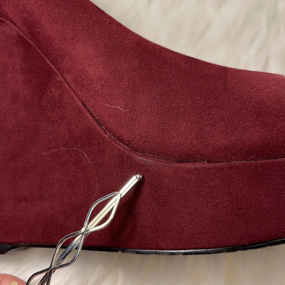 Guess by Marciano Burgundy Corset Wedge - Picture 10 of 12